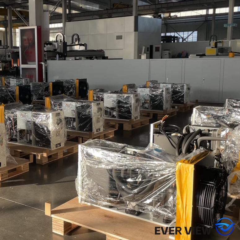 Laserschneidmaschinen ermöglichen die Bearbeitung von Automobilteilen; EVER VIEW schafft effiziente Produktionslösungen.